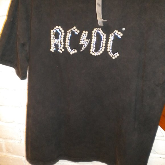 Bershka ACDC T Shirt - Picture 1 of 5